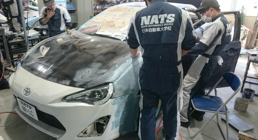 Toyota-GT86-4Door-NATS-00-1.jpg