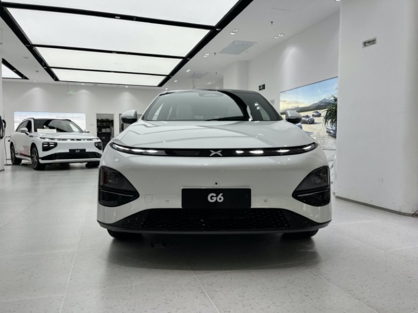 标配800V+智驾，起售比LS6、ModelY少6万，你会选小鹏G6吗