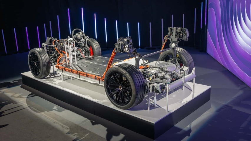 保时捷Macan EV与MacanTurbo EV海外上市 尺寸更大
