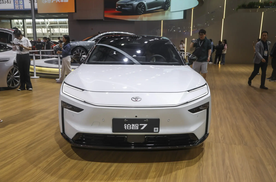 17万级空悬，鸿蒙座舱+激光雷达，丰田终于开窍了？