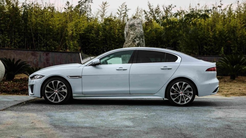 30万买豪华车，2.0T+后驱，选择捷豹XEL还是凯迪拉克CT5？