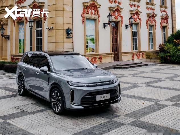 20 万级六座 SUV 座舱横评，鸿蒙座舱搭配 OTA 迭代体验亮眼