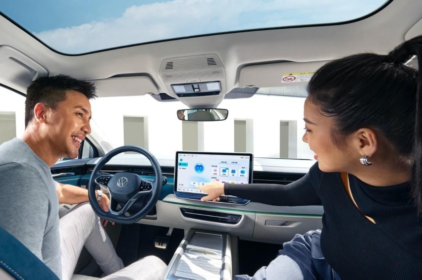 加速新能源智能转型 一汽-大众第2700万辆整车 ID.7 VIZZI
