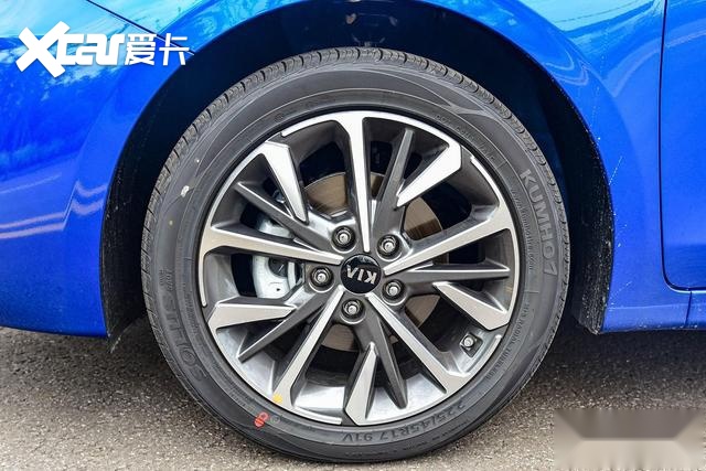 用实力打造年轻魅力，全新起亚K3欲“绊倒”德系家轿王