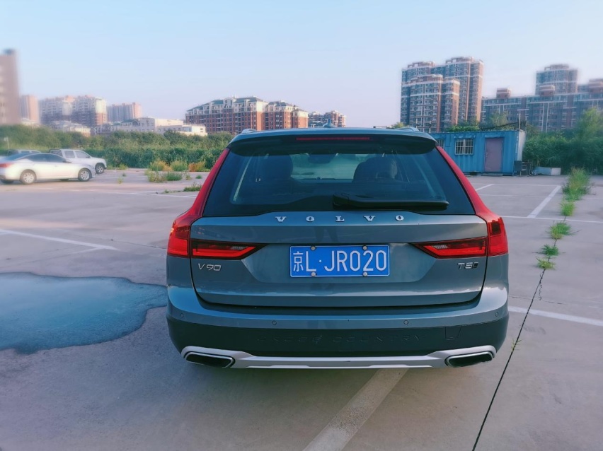 最美跨界旅行车，出去浪就选沃尔沃V90 CC