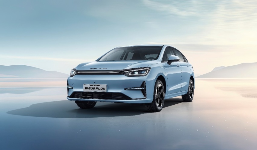 魔方、EU5 PLUS双“上新”，北京汽车“818贾冰嗨购节”正式启幕