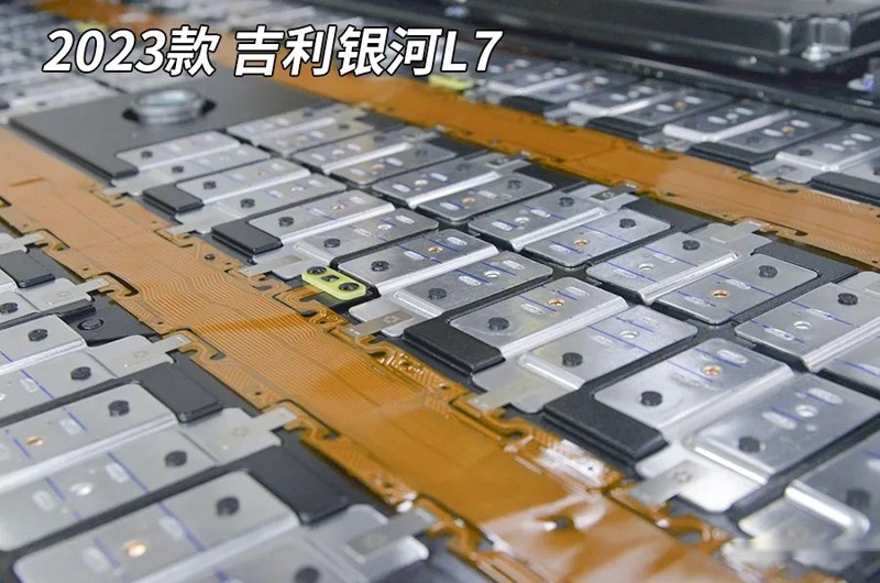 拆完车才知道！吉利银河L7和比亚迪宋PLUS差距有多明显