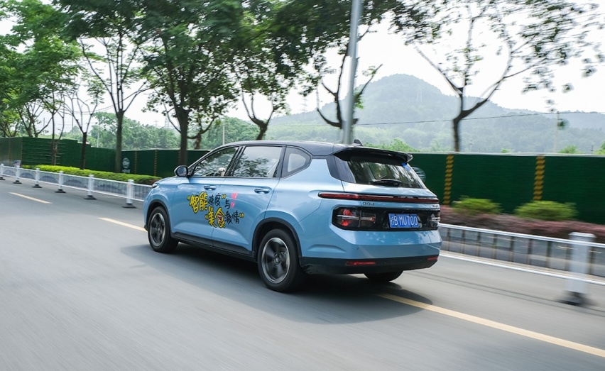 过分了！不到8万起的帅气中国新车，竟然这么好开好用？
