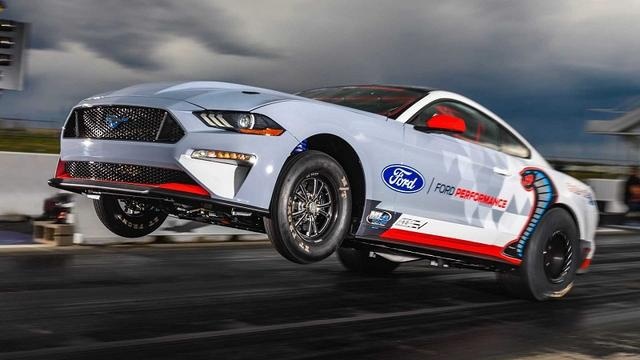 福特Mustang Cobra Jet1400亮相直线加速赛