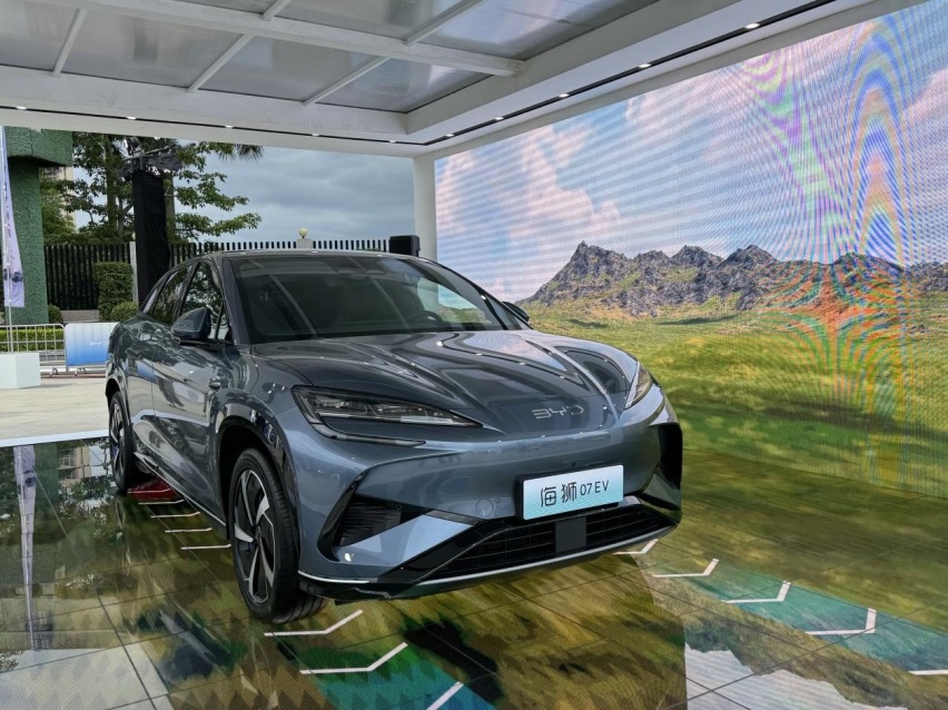 比亚迪又出王炸，海狮07 EV售18.98万起，e平台3.0 Evo首
