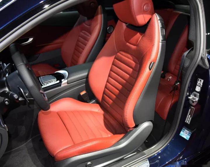 毫无新意的升级，2023款AMG C43 4MATIC轿跑值吗？