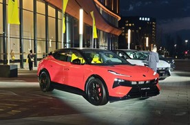 50.8万买952马力超跑SUV！50万级长板王，家用性能全拉满