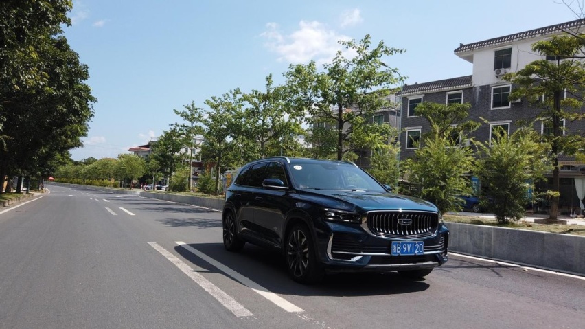 轱辘试驾｜挑战路虎同款越野场地！星越L是20万内最好玩的SUV？