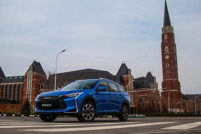 东风风神奕炫GS，10万元的高配SUV
