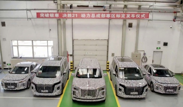 红旗3大新车曝光，“小号H9”配C级内饰，旗舰SUV搭载最弱4.0T？