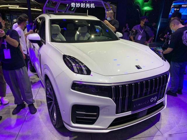 自主品牌中大型SUV 领克09亮相2021成都车展