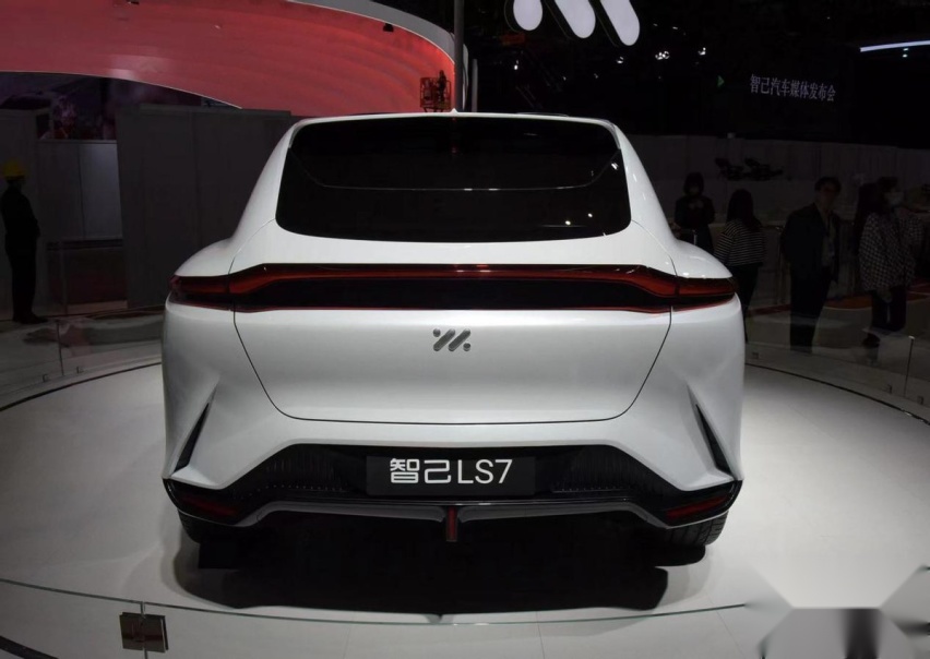 50万内必入的SUV？智己LS7靠嘴说还是真有“料”