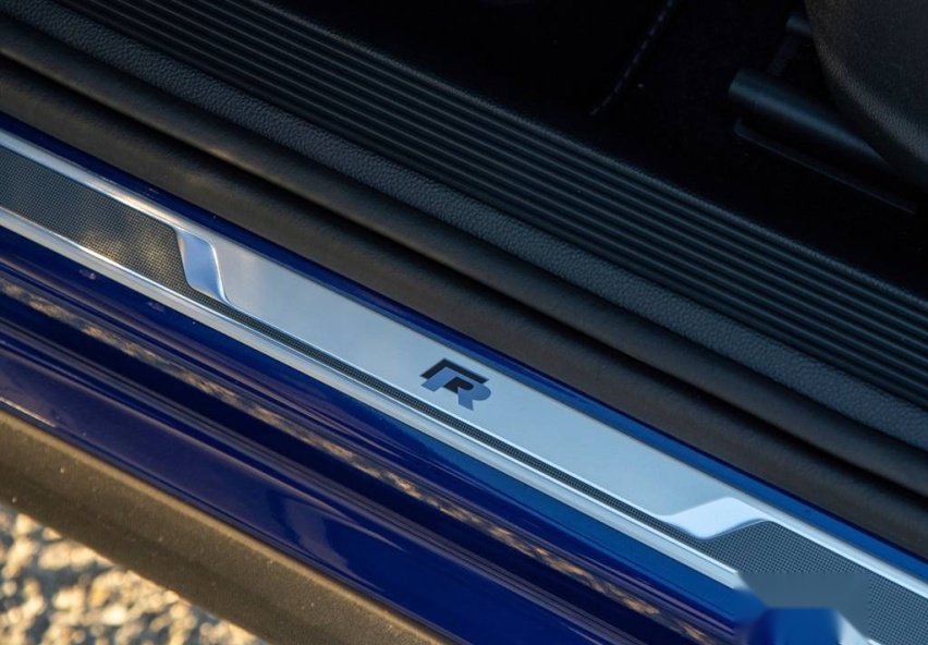 Volkswagen-T-Roc_R-2020-1280-c1.jpg