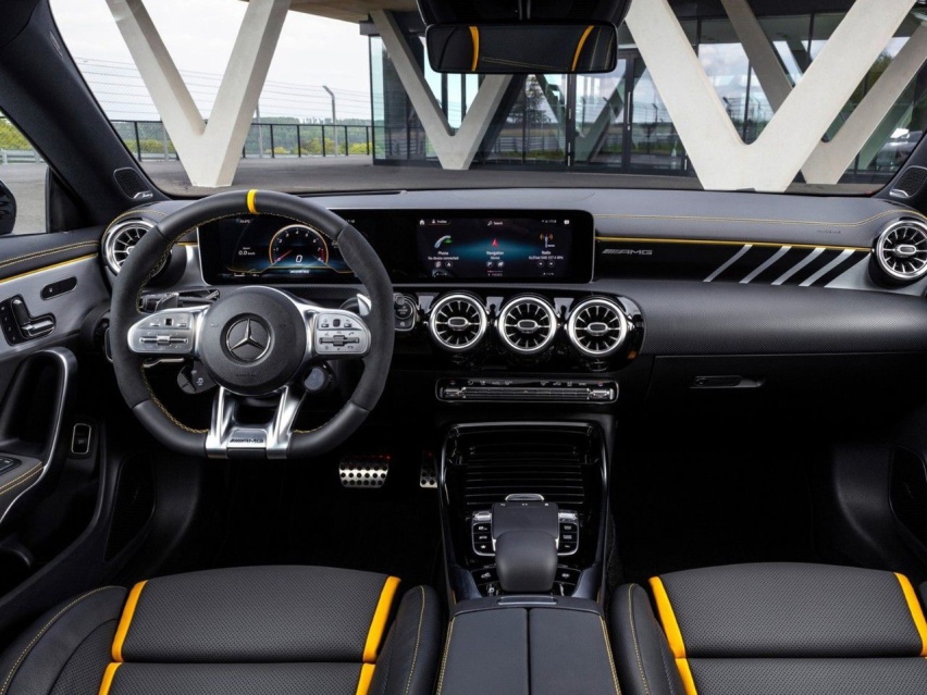 梅赛德斯AMG CLA 45 S官图发布；保时捷718 Ca