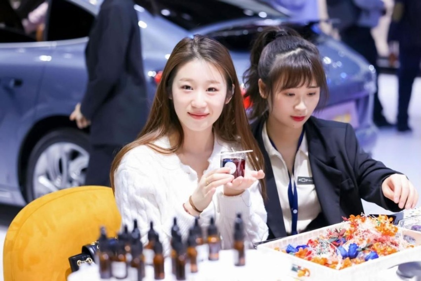 ALLIN 女性，就要宠她、懂她! 上海车展，一起去欧拉撸猫吧!