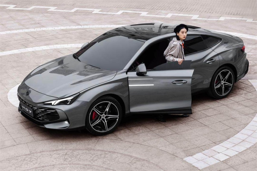 卷就完事！2022年重磅新车汇总 凯美瑞同价就能买豪车？