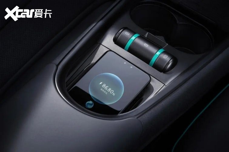 9.98万元起！“纯电新物种”比亚迪海豚荣耀版正式上市