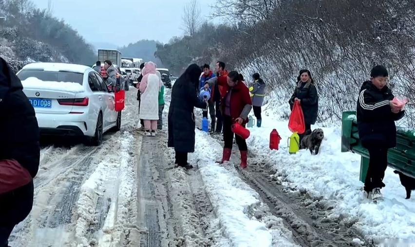 雨雪冰冻天气来袭，想开电动车回老家过年的，最好记住这几点