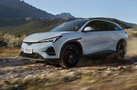 极狐汽车跨越3000公里的信任，极狐阿尔法S5交付墨玉