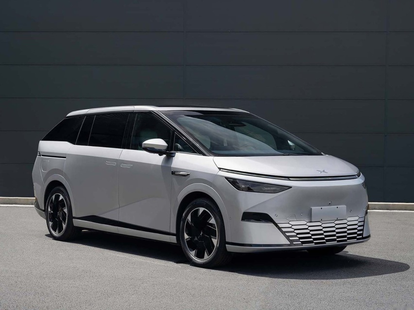 全新纯电MPV 小鹏X9的性价比如何？