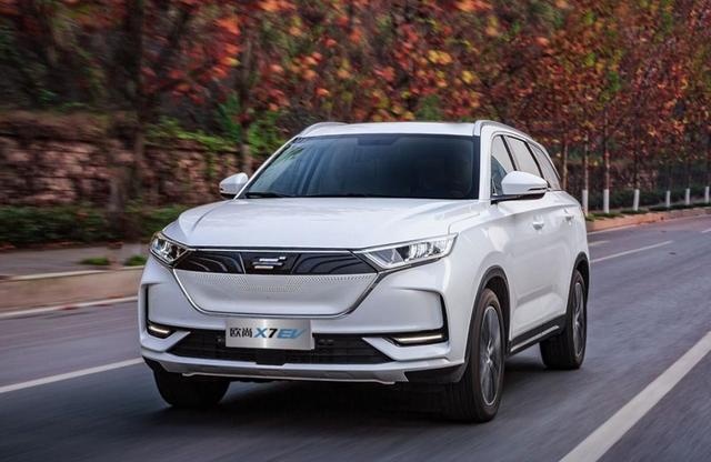 长安欧尚X7 推电动车，爬坡能力达30%，可续航405公里