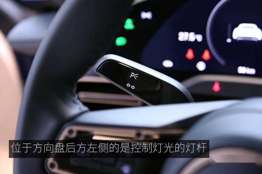触电新生斯图加特骏马 保时捷Taycan Turbo静态体验