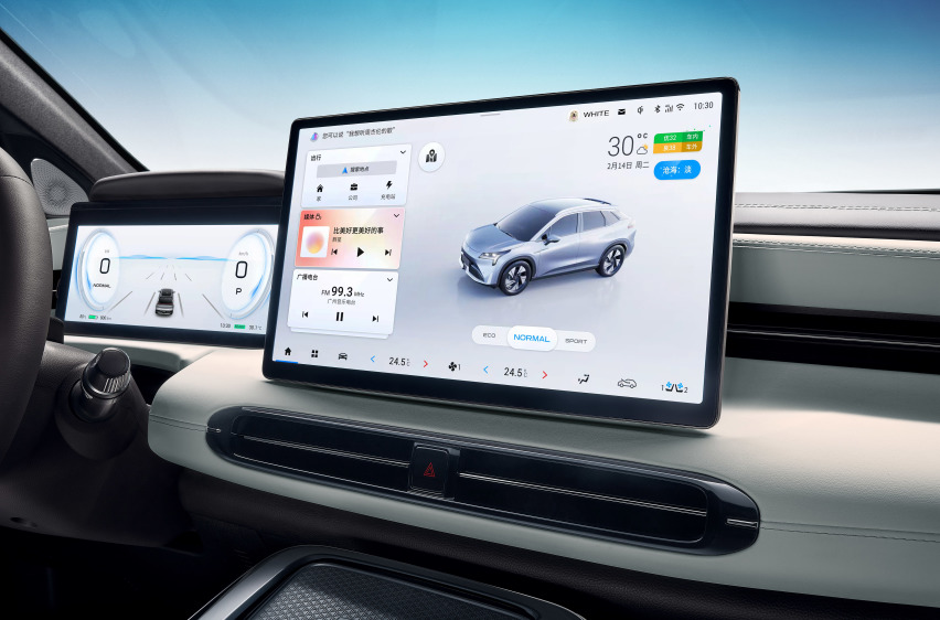 AION LX Plus：我的续航不算多，打个对折也就500KM吧
