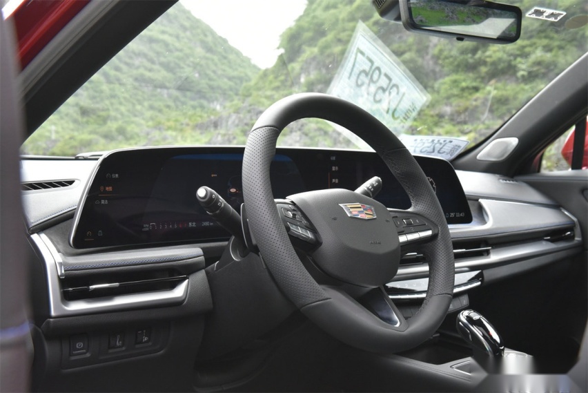 22万+买豪华SUV！这新车起步就211马力 智能配置还拉满！