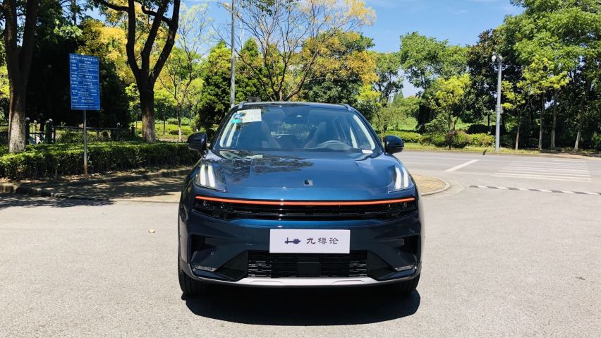 就算不买也一定要看看这辆车！领克06实车会让你爱不释手的
