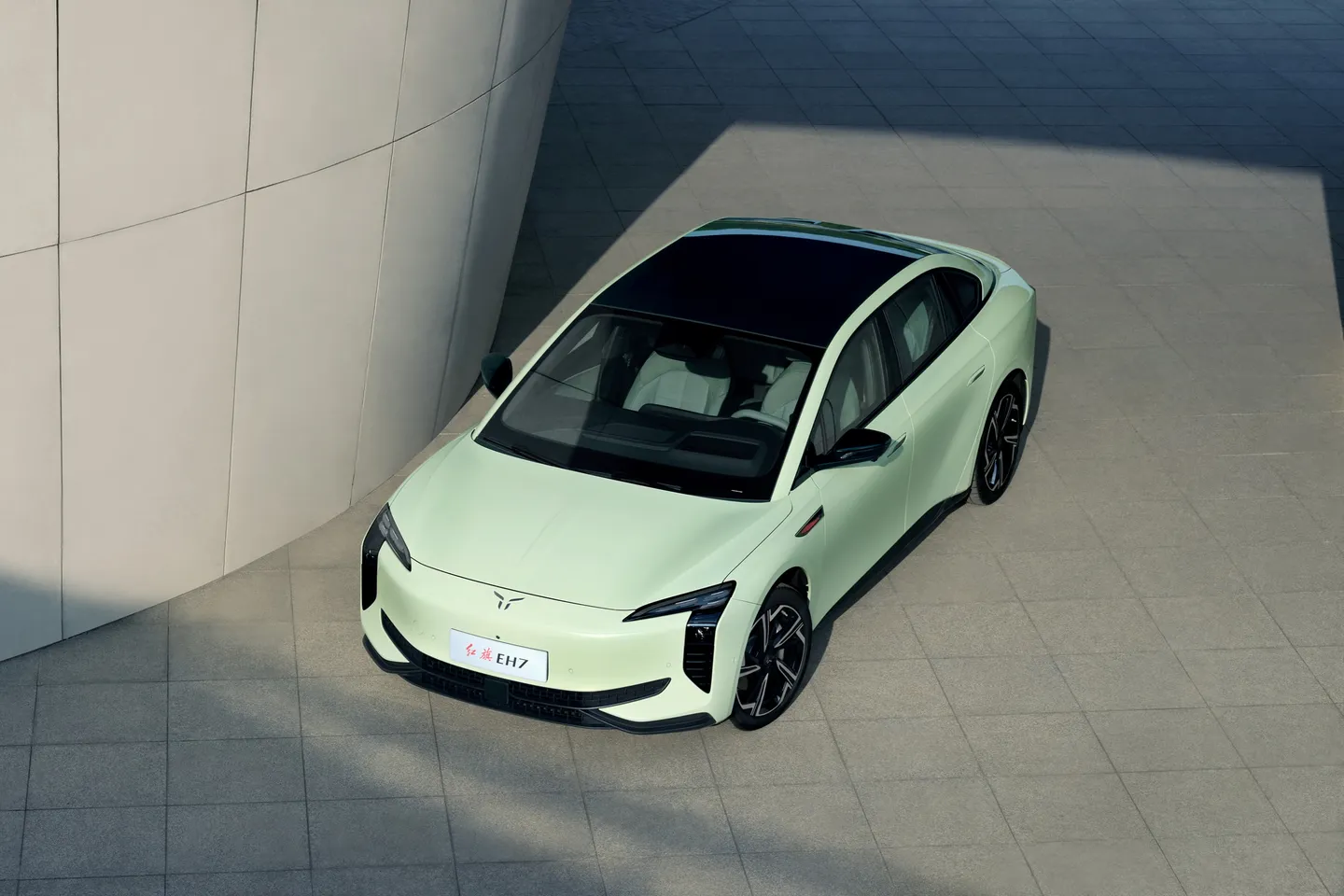 月銷量僅三位數(shù)的紅旗EH7能擔(dān)起重任嗎? 月銷量僅三位數(shù)的紅旗EH7能擔(dān)起重任嗎?