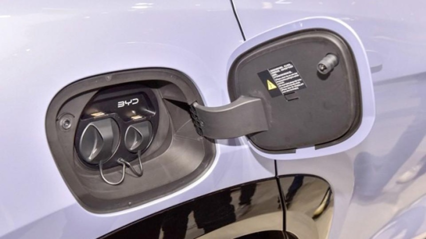 用新电机，充电快一倍，比亚迪海狮07能平替Model Y？