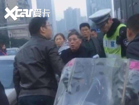 喜剧演员的座驾