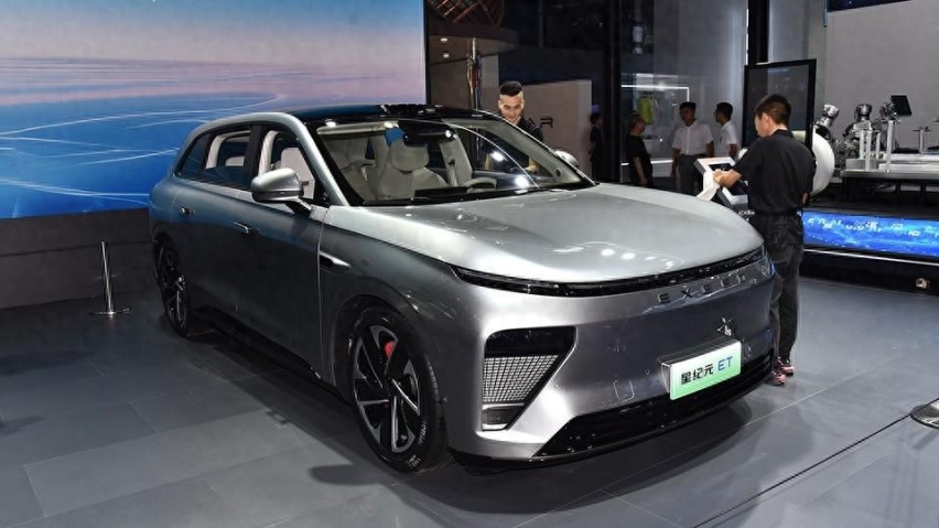 华为下一款增程SUV，比问界油耗低1.2L，还能加92号油？