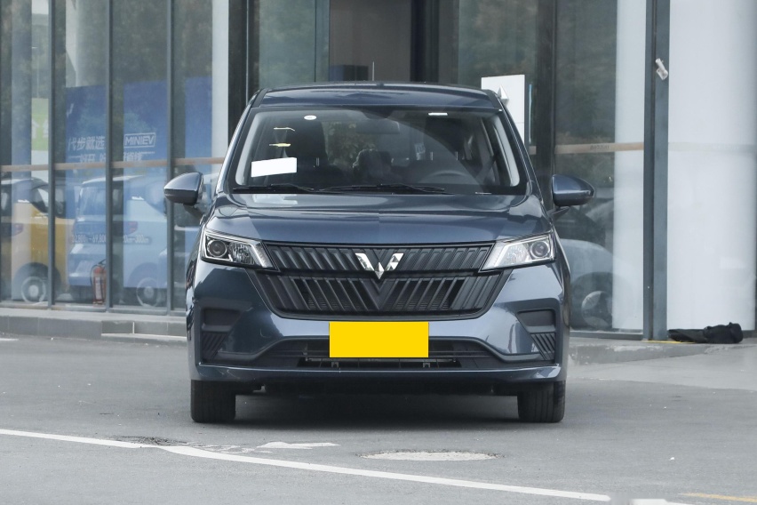 购车预算7万,想买经济型7座MPV,五菱佳辰皮实耐用还省油