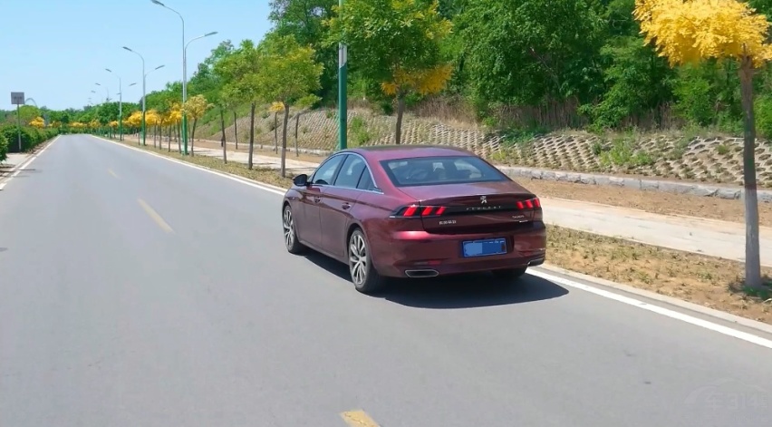 试驾东风标致508L：科幻飞机座舱，底盘感受20万级恐无对手？