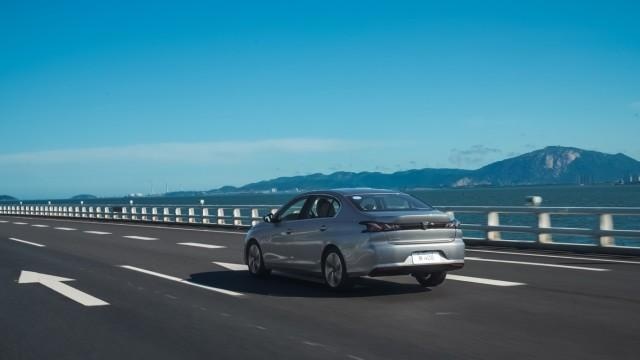 试驾标致新408：11万就能买到1.6T+6AT，这套动力够好开么？