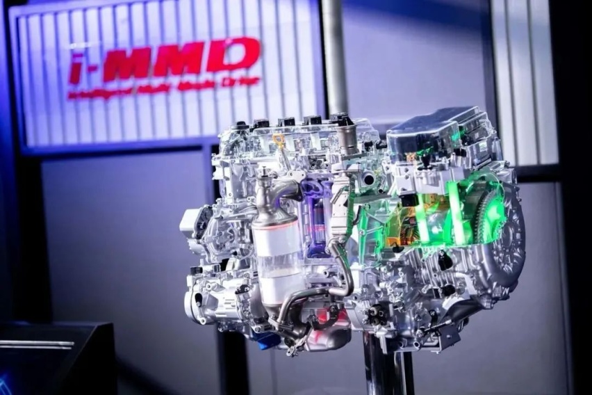百公里油耗低至4L，凌派锐·混动上市，售：13.98万元起！