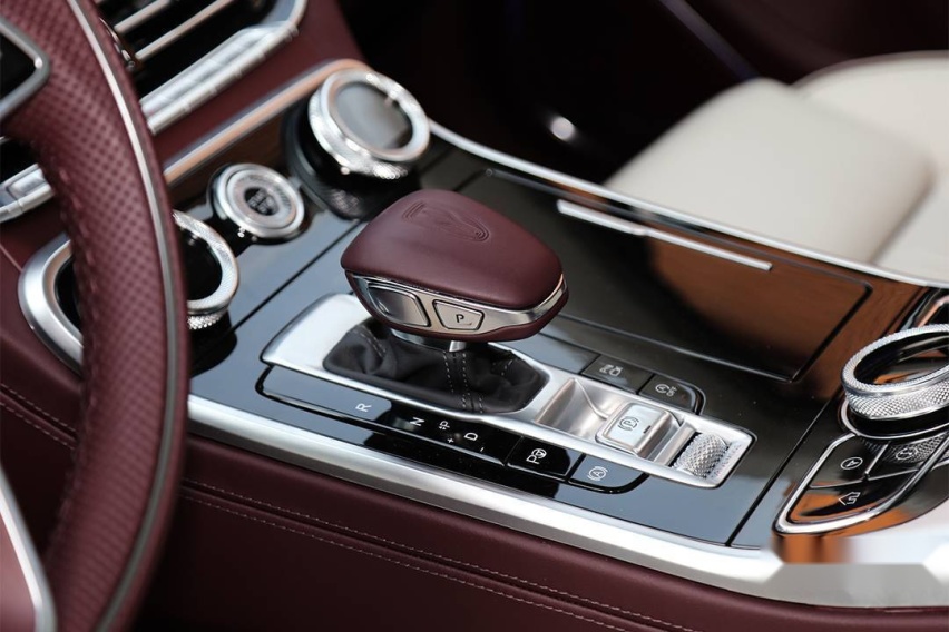 红旗H9公布预售价，3.0T V6版卖60万，卖得比宝马还贵