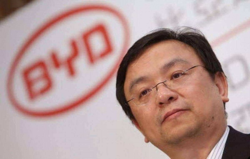 比亚迪为什么这么厉害？看看王传福的成长经历，果真是个“狠人”