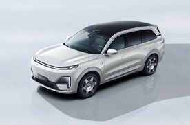 2025重庆车展丨深蓝S09，让全家人都抢着坐第三排