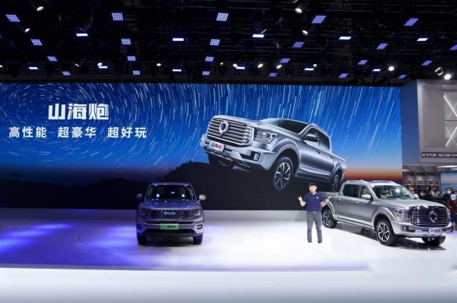 3.0T V6+9AT，大型高性能豪华皮卡山海炮成都车展全球首秀