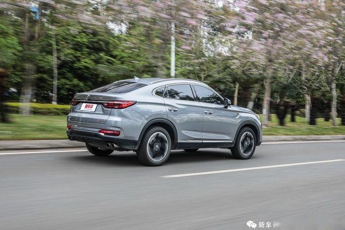 三代之家买车必须放弃个性？CS85 COUPE表示不服！