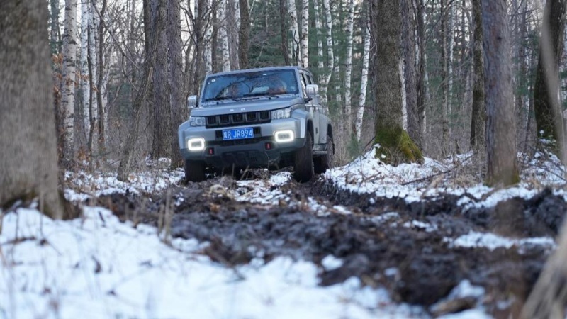 膜拜长白山 BJ40极限挑战冰与雪 驰骋大东北