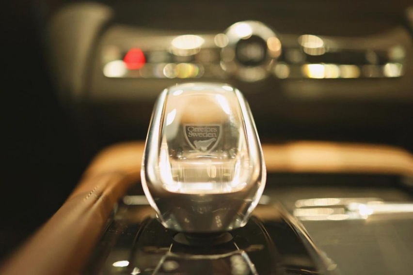 试驾沃尔沃XC60 T8版:50万级豪华SUV的性能天花板?