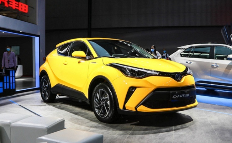 新款广汽丰田C-HR售价14.18万起，百公里油耗4.5L